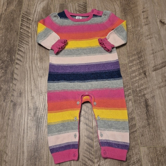 GAP Other - Gap Baby Girl's Pink Rainbow Knit Jumpsuit Size 6-12M